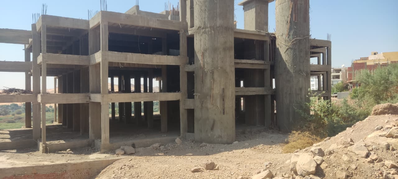 فرصة استثمارية مميزة لمشروع فندقي مباشر على النيل في أسوان